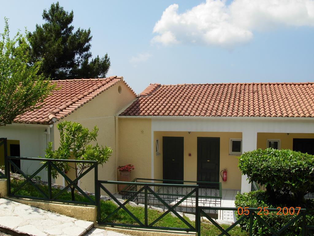 Hôtel Marilena à Ypsos Extérieur photo